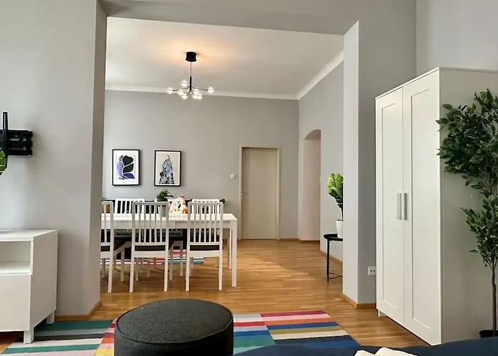 5 Bedroom I Winter Garden I Near Metro * فيينا
