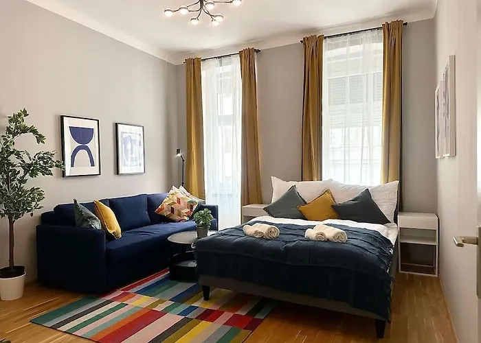 شقة 5 Bedroom I Winter Garden I Near Metro