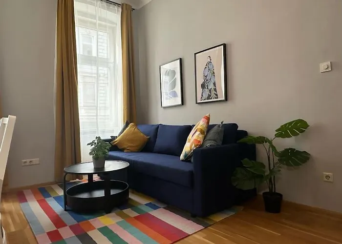 5 Bedroom I Winter Garden I Near Metro * فيينا